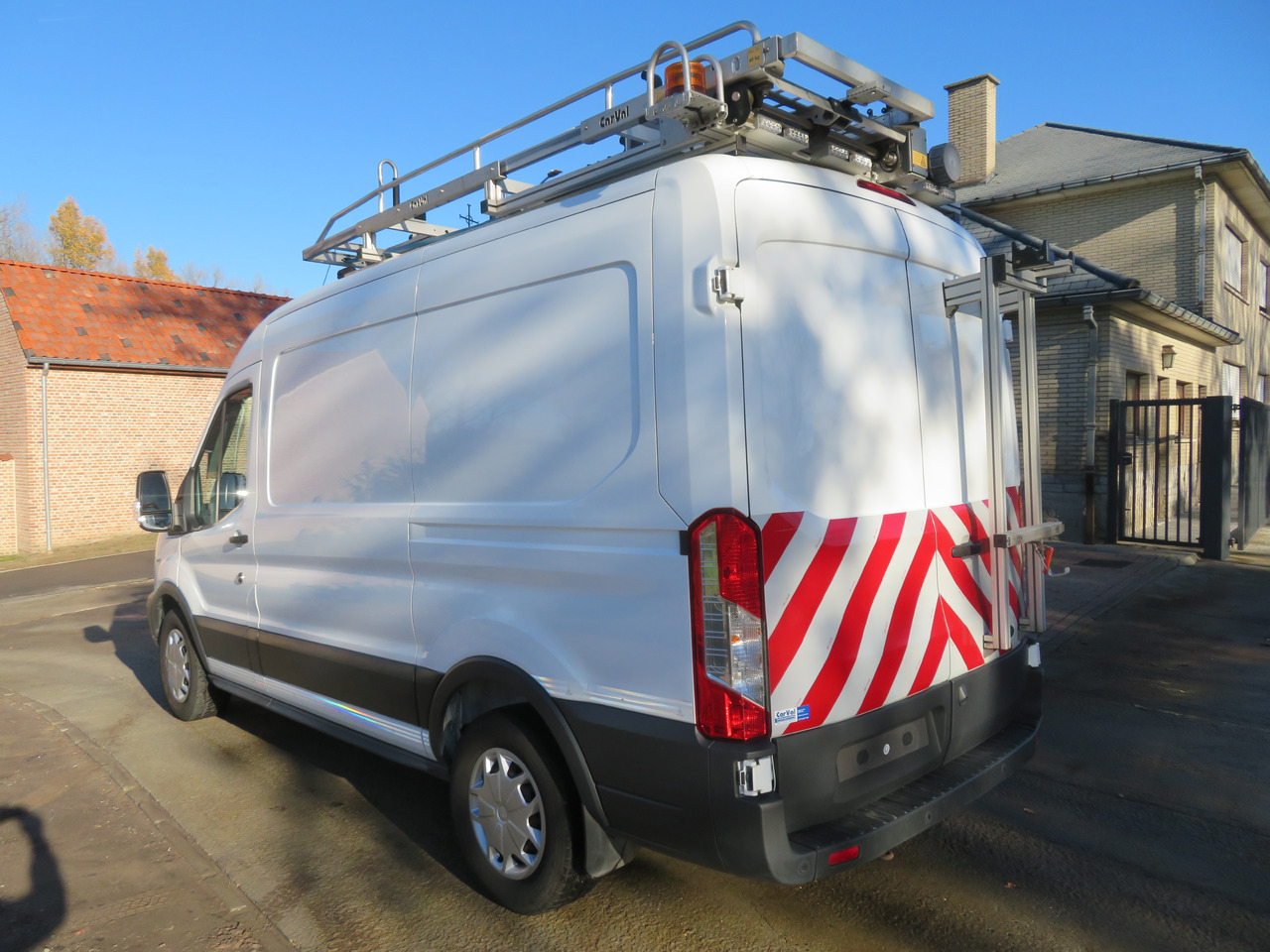 Ford Transit 2.0TDCi - L2H2 - Kravas mikroautobuss: foto 5 Ford Transit 2.0TDCi - L2H2 - Kravas mikroautobuss: foto 5