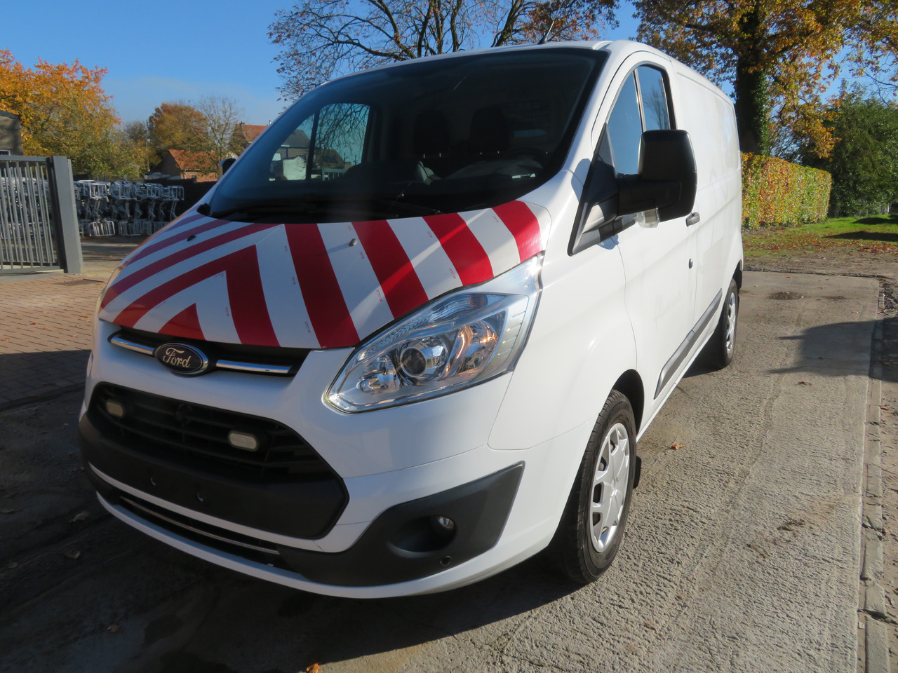 Ford Transit Custom 2.0tdci - Mazs furgons: foto 3 Ford Transit Custom 2.0tdci - Mazs furgons: foto 3
