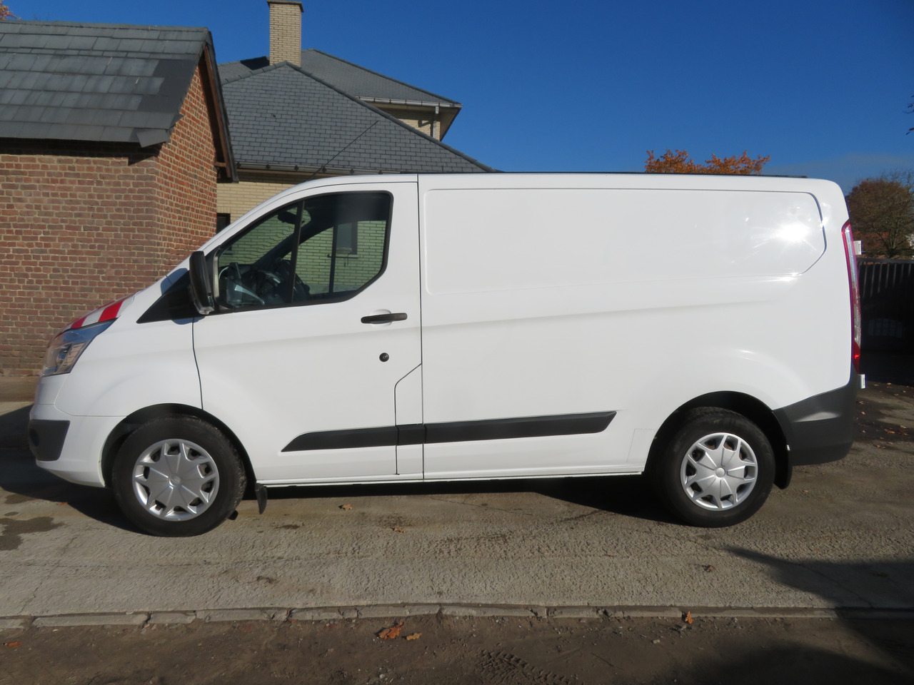 Ford Transit Custom 2.0tdci - Mazs furgons: foto 4 Ford Transit Custom 2.0tdci - Mazs furgons: foto 4