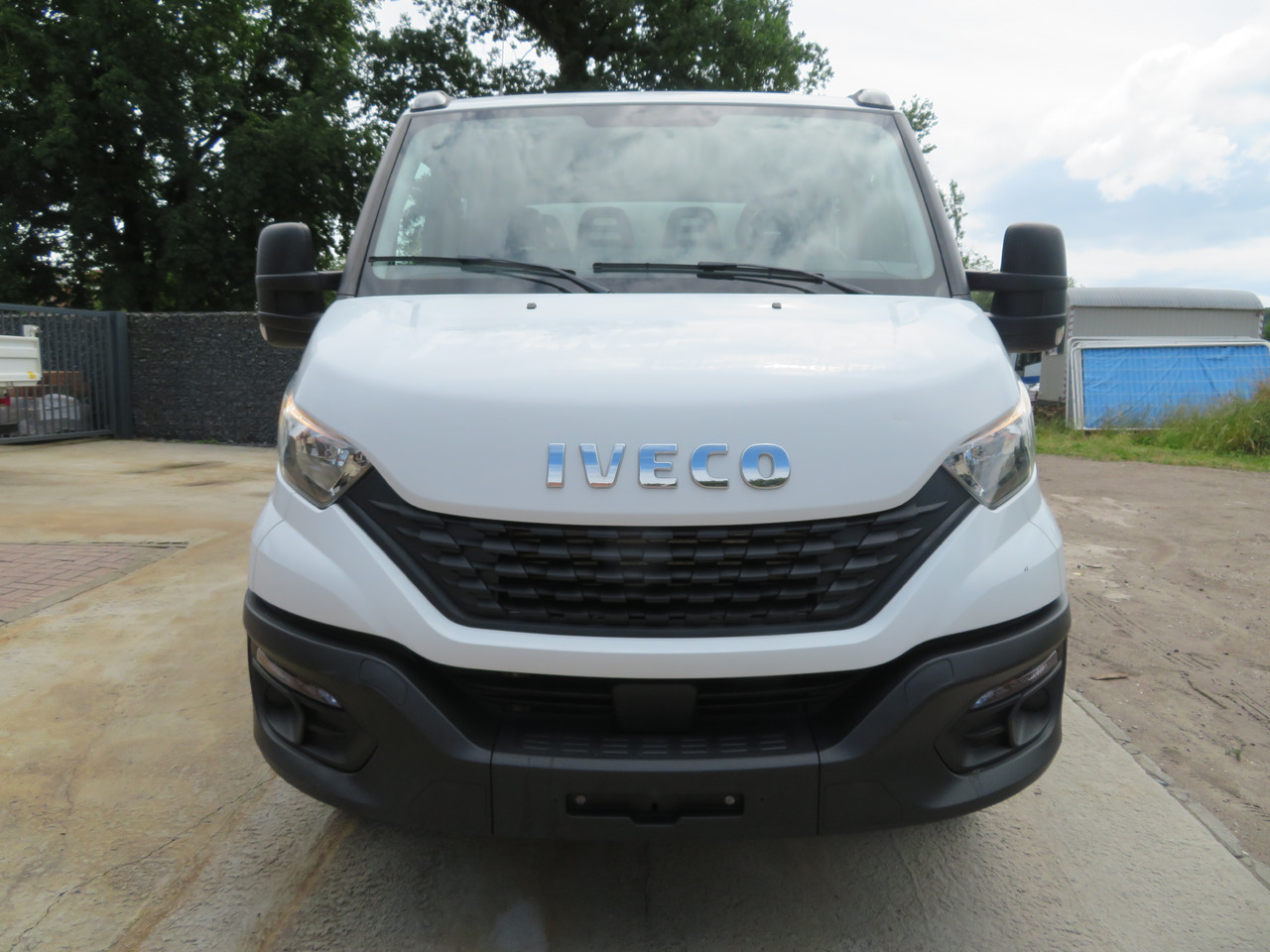 IVECO Daily 35C16 3.0 Dubbel cabine - Komercauto pašizgāzējs, Kravas-pasažieru furgons: foto 2 IVECO Daily 35C16 3.0 Dubbel cabine - Komercauto pašizgāzējs, Kravas-pasažieru furgons: foto 2