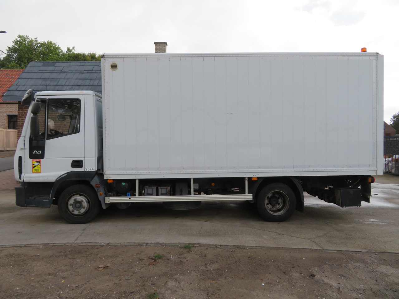 Iveco Eurocargo ML90E18 Bakwagen - Kravas automašīna ar slēgto virsbūvi: foto 4 Iveco Eurocargo ML90E18 Bakwagen - Kravas automašīna ar slēgto virsbūvi: foto 4