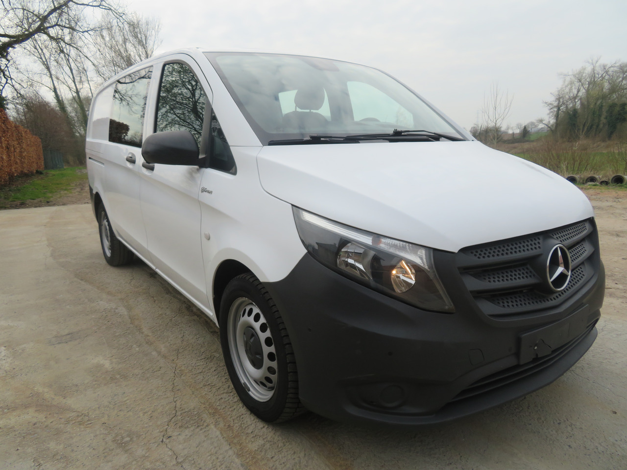 MERCEDES-BENZ Vito 114cdi - A2 - dubbel cabine - Mazs furgons, Kravas-pasažieru furgons: foto 1 MERCEDES-BENZ Vito 114cdi - A2 - dubbel cabine - Mazs furgons, Kravas-pasažieru furgons: foto 1