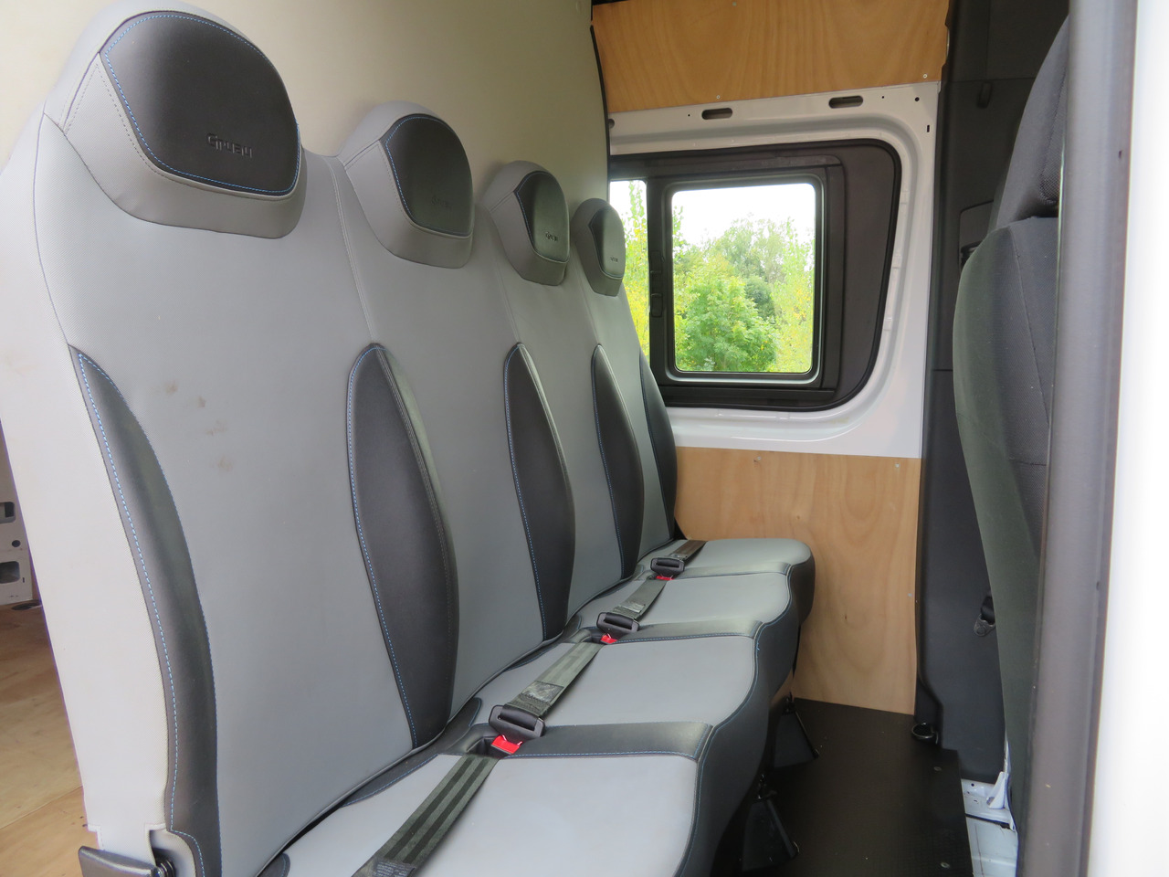 Kravas mikroautobuss, Kravas-pasažieru furgons Mercedes-Benz Sprinter 314cdi: foto 9 Kravas mikroautobuss, Kravas-pasažieru furgons Mercedes-Benz Sprinter 314cdi: foto 9