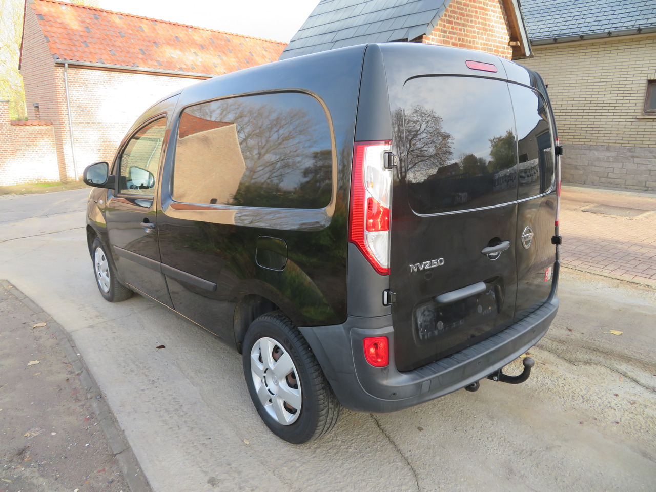 Nissan NV250 1.5dCi - Mazs furgons: foto 5 Nissan NV250 1.5dCi - Mazs furgons: foto 5
