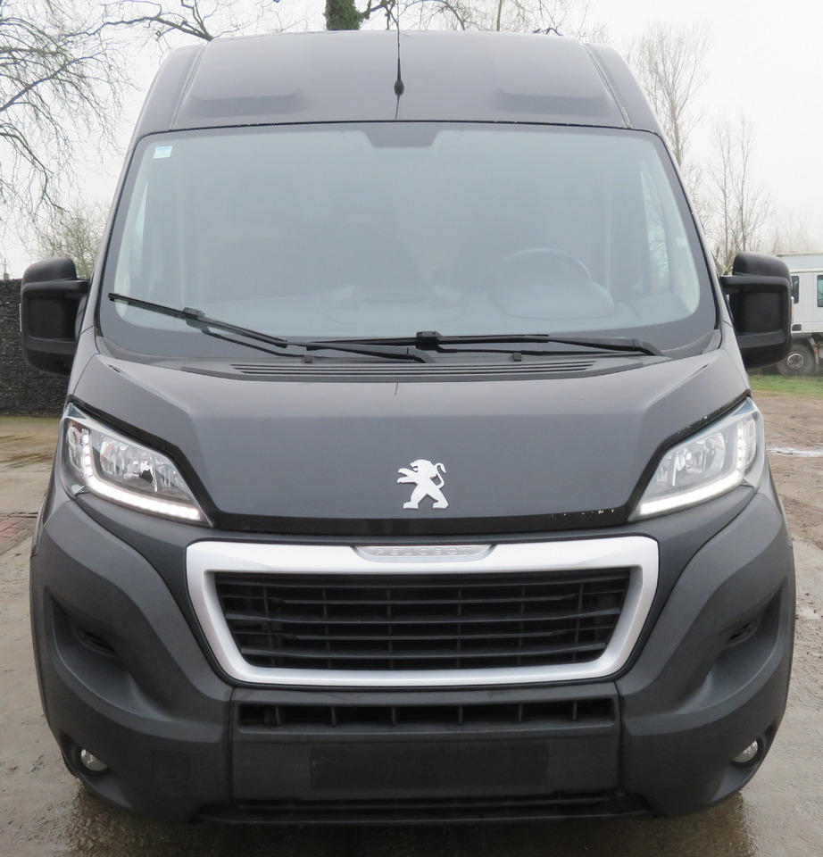 Peugeot Boxer 2.0blue HDI - Mazs furgons: foto 2 Peugeot Boxer 2.0blue HDI - Mazs furgons: foto 2