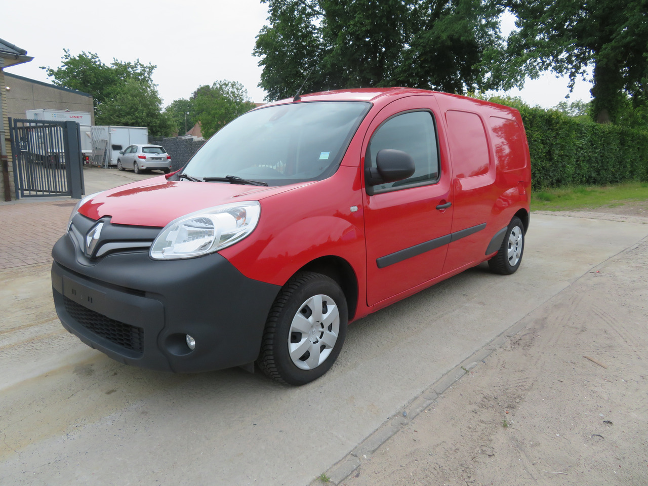 RENAULT Kangoo EXPRESS MAXI 1.5 dCi Grand Confort - Mazs furgons: foto 3 RENAULT Kangoo EXPRESS MAXI 1.5 dCi Grand Confort - Mazs furgons: foto 3