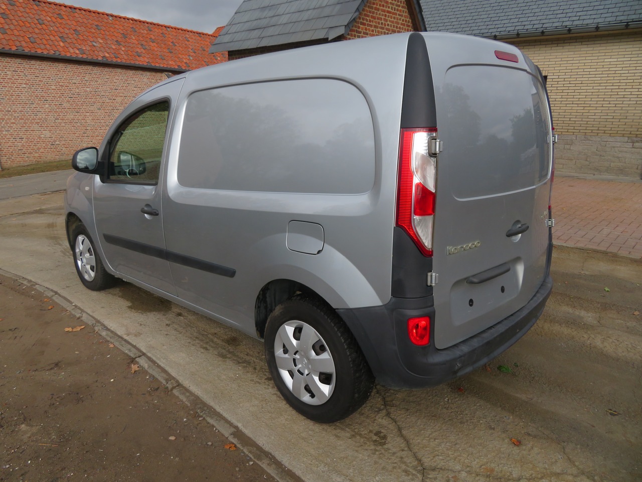 Renault Kangoo 1.5dCi - Mazs furgons: foto 5 Renault Kangoo 1.5dCi - Mazs furgons: foto 5
