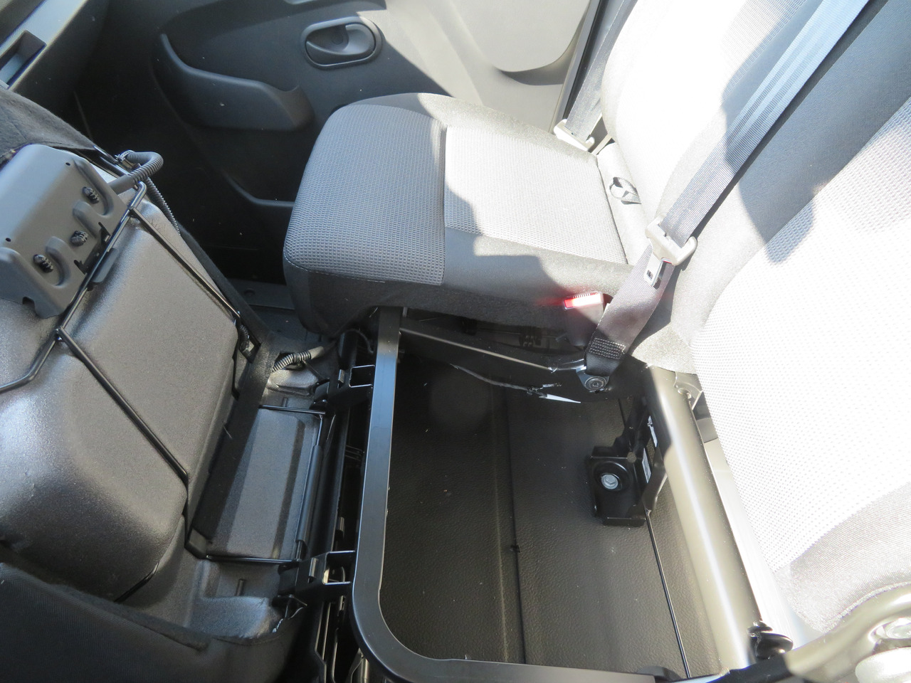 Jaunā Komercauto pašizgāzējs Renault Master 2.3dci - L3H1 - Kipper: foto 17