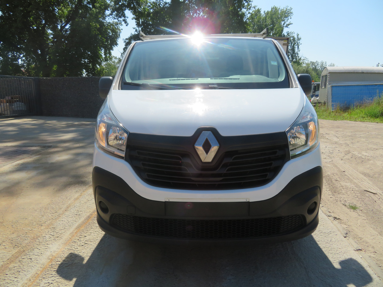 Renault Trafic 1.6dCi Grand Confort - L2H1 - Mazs furgons: foto 2 Renault Trafic 1.6dCi Grand Confort - L2H1 - Mazs furgons: foto 2
