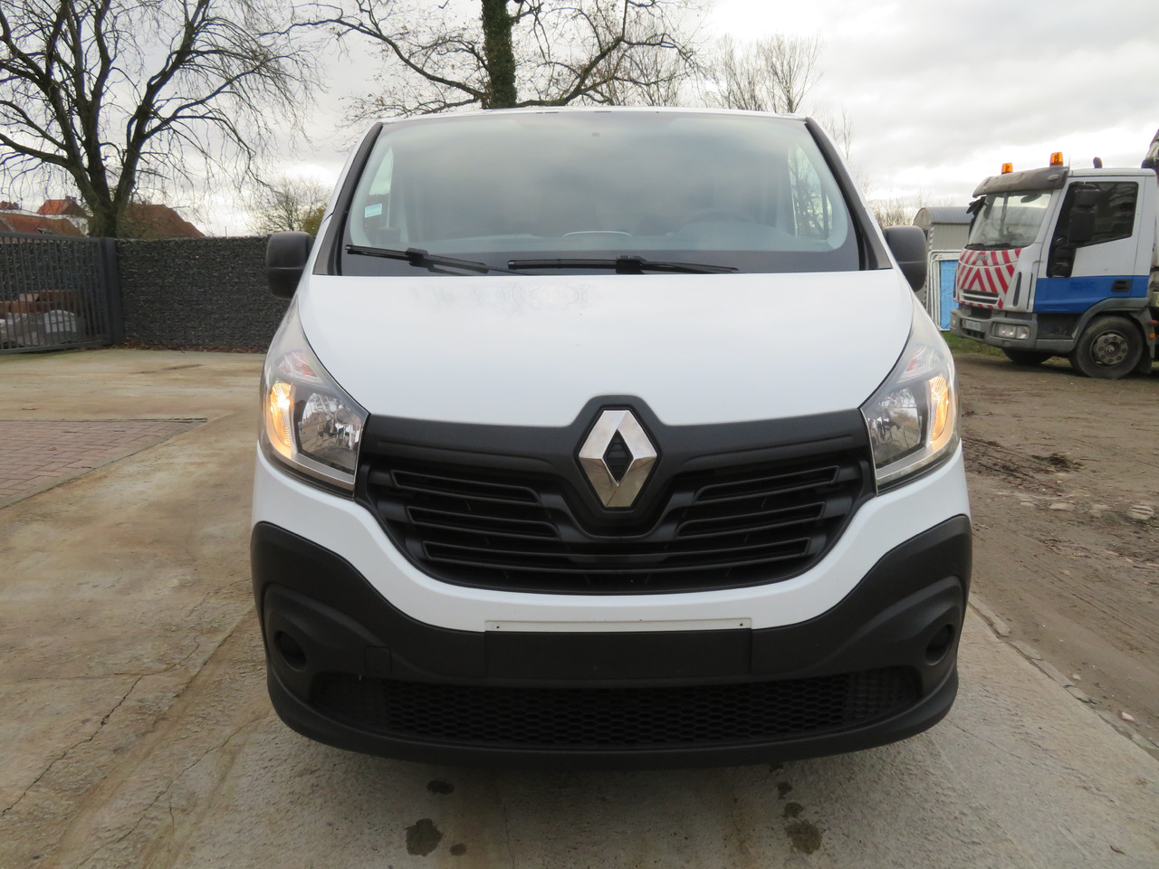 Renault Trafic 1.6dCi Grand Confort - L2H1 - Mazs furgons: foto 2 Renault Trafic 1.6dCi Grand Confort - L2H1 - Mazs furgons: foto 2