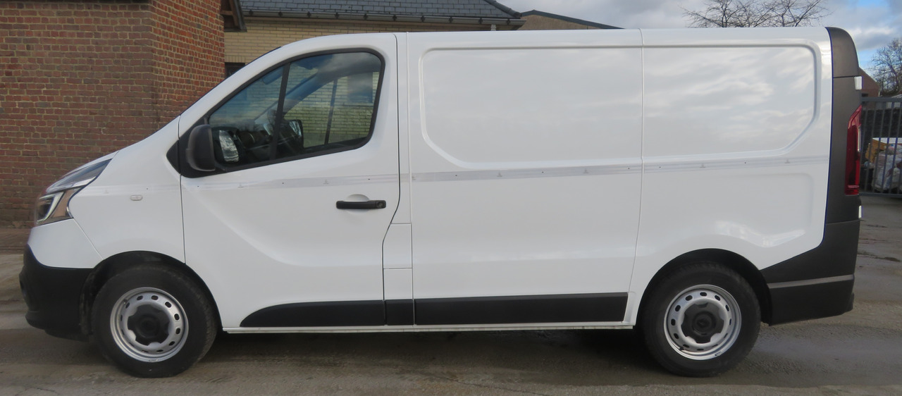 Renault Trafic - L1H1 - 2.0dCi - Mazs furgons: foto 4 Renault Trafic - L1H1 - 2.0dCi - Mazs furgons: foto 4