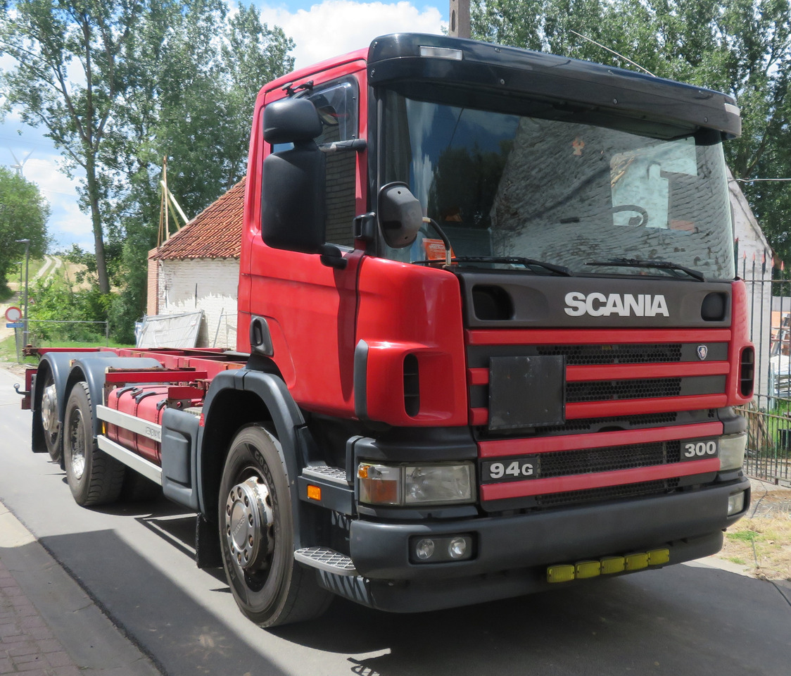 Scania 94 GB 6X2 - Šasija kravas automašīna: foto 1 Scania 94 GB 6X2 - Šasija kravas automašīna: foto 1