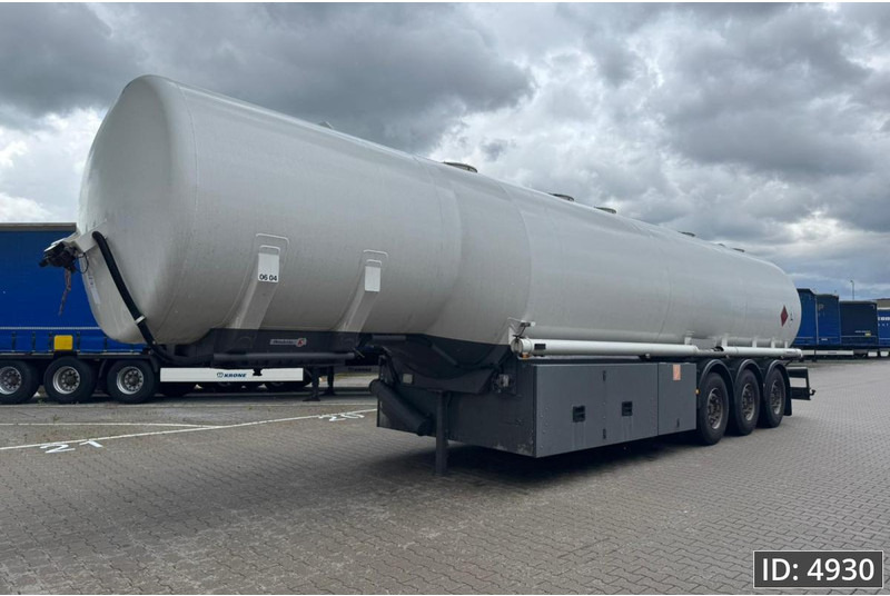 Hendricks TSA42 / Fuel tanker / 50.500L / 5 Comp / ADR - Puspiekabe cisterna: foto 1 Hendricks TSA42 / Fuel tanker / 50.500L / 5 Comp / ADR - Puspiekabe cisterna: foto 1