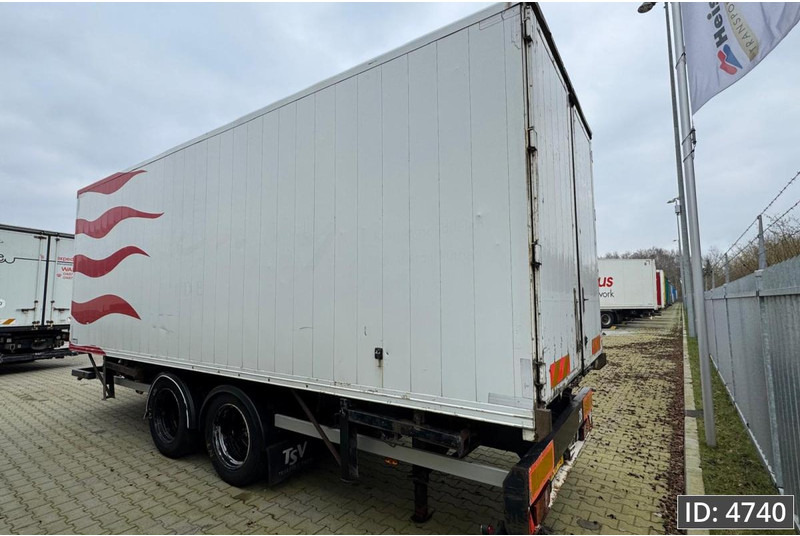 Jumbo TM 200 CE - Puspiekabe slēgtā virsbūve: foto 5 Jumbo TM 200 CE - Puspiekabe slēgtā virsbūve: foto 5