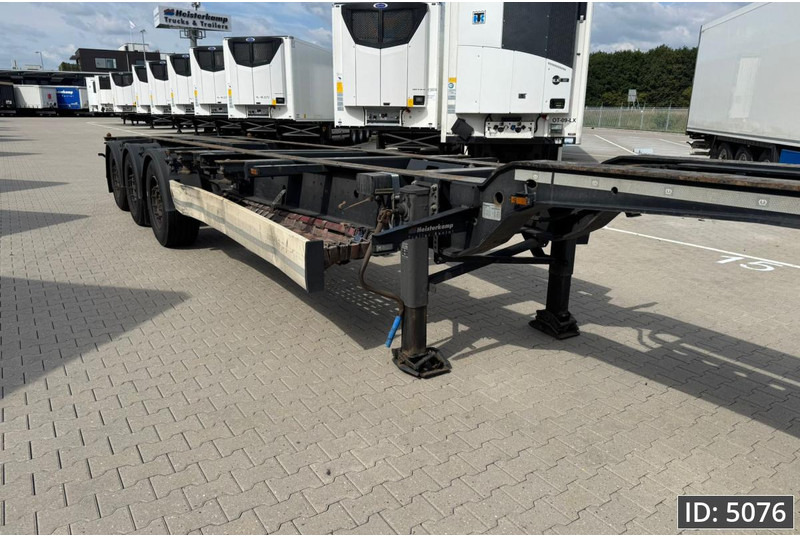 Krone SD Multi Chassis - Puspiekabe noņemamā virsbūve/ Konteineru vedējs: foto 5 Krone SD Multi Chassis - Puspiekabe noņemamā virsbūve/ Konteineru vedējs: foto 5