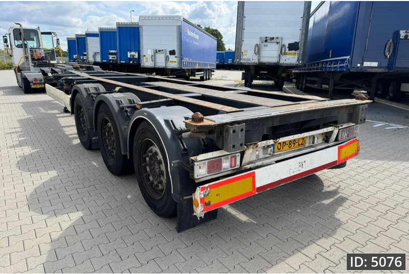 Krone SD Multi Chassis - Puspiekabe noņemamā virsbūve/ Konteineru vedējs: foto 3 Krone SD Multi Chassis - Puspiekabe noņemamā virsbūve/ Konteineru vedējs: foto 3