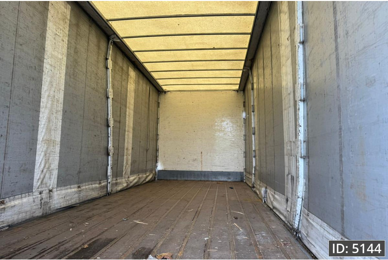 Scania P230 Day Cab, Euro 5, / Manual / 750x248x260 / DHOLLANDIA - Kravas automašīna ar tentu: foto 5 Scania P230 Day Cab, Euro 5, / Manual / 750x248x260 / DHOLLANDIA - Kravas automašīna ar tentu: foto 5