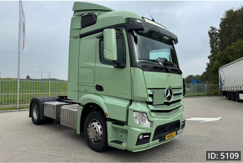 Mercedes-Benz Actros 1836 StreamSpace, Euro 6 - Vilcējs: foto 4 Mercedes-Benz Actros 1836 StreamSpace, Euro 6 - Vilcējs: foto 4