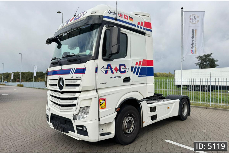 Mercedes-Benz Actros 1845 GigaSpace, Euro 6, / Fridge / 2 Tanks / 3 Pieces - Vilcējs: foto 1 Mercedes-Benz Actros 1845 GigaSpace, Euro 6, / Fridge / 2 Tanks / 3 Pieces - Vilcējs: foto 1