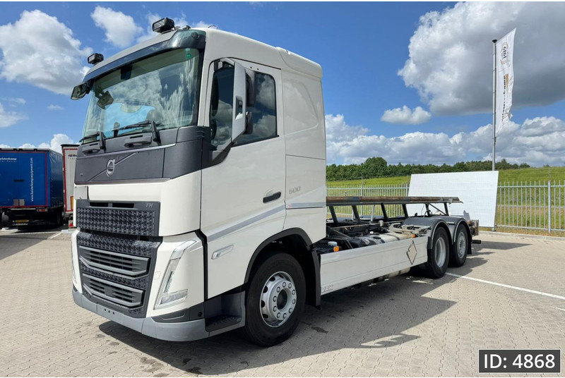 Volvo FH 500 Globetrotter, Euro 6, / 6x2 / Hydraulic body / frame 7.4 m / Tail lift - Konteineru vedējs/ Kravas automašīna ar noņemamā virsbūve: foto 1 Volvo FH 500 Globetrotter, Euro 6, / 6x2 / Hydraulic body / frame 7.4 m / Tail lift - Konteineru vedējs/ Kravas automašīna ar noņemamā virsbūve: foto 1