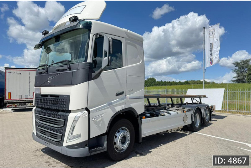 Volvo FH 500 Globetrotter, Euro 6, / 6x2 / Hydraulic body / frame 7.4 m / Tail lift - Konteineru vedējs/ Kravas automašīna ar noņemamā virsbūve: foto 1 Volvo FH 500 Globetrotter, Euro 6, / 6x2 / Hydraulic body / frame 7.4 m / Tail lift - Konteineru vedējs/ Kravas automašīna ar noņemamā virsbūve: foto 1