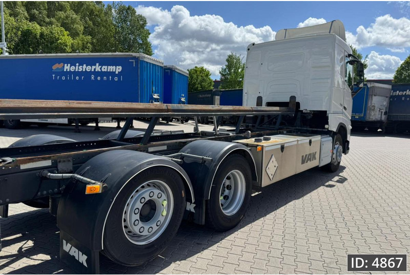 Volvo FH 500 Globetrotter, Euro 6, / 6x2 / Hydraulic body / frame 7.4 m / Tail lift - Konteineru vedējs/ Kravas automašīna ar noņemamā virsbūve: foto 4 Volvo FH 500 Globetrotter, Euro 6, / 6x2 / Hydraulic body / frame 7.4 m / Tail lift - Konteineru vedējs/ Kravas automašīna ar noņemamā virsbūve: foto 4