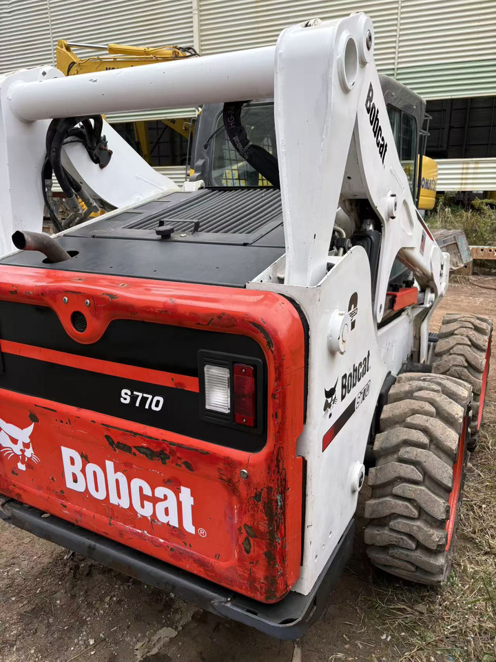 BOBCAT S770 Skid Steer Loader Click for Discount - Kompaktiekrāvējs: foto 2 BOBCAT S770 Skid Steer Loader Click for Discount - Kompaktiekrāvējs: foto 2