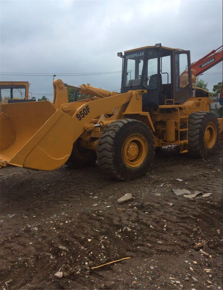 CAT Wheel Loader CAT 950F - Riteņu iekrāvējs: foto 2 CAT Wheel Loader CAT 950F - Riteņu iekrāvējs: foto 2