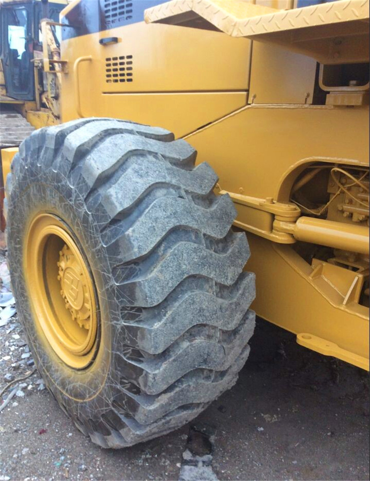 CAT Wheel Loader CAT 950F - Riteņu iekrāvējs: foto 4 CAT Wheel Loader CAT 950F - Riteņu iekrāvējs: foto 4