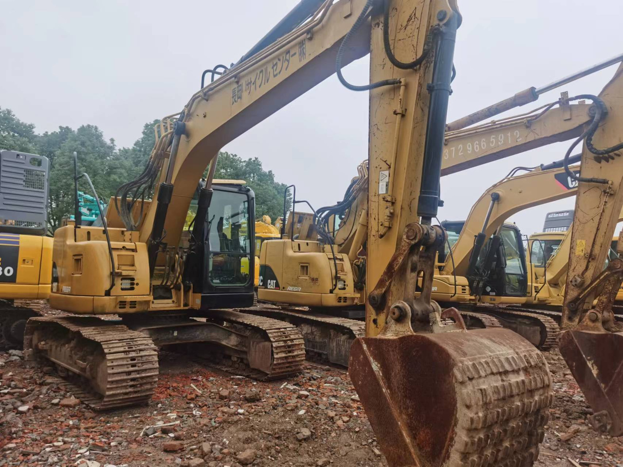 CATERPILLAR 313C - Kāpurķēžu ekskavators: foto 1 CATERPILLAR 313C - Kāpurķēžu ekskavators: foto 1