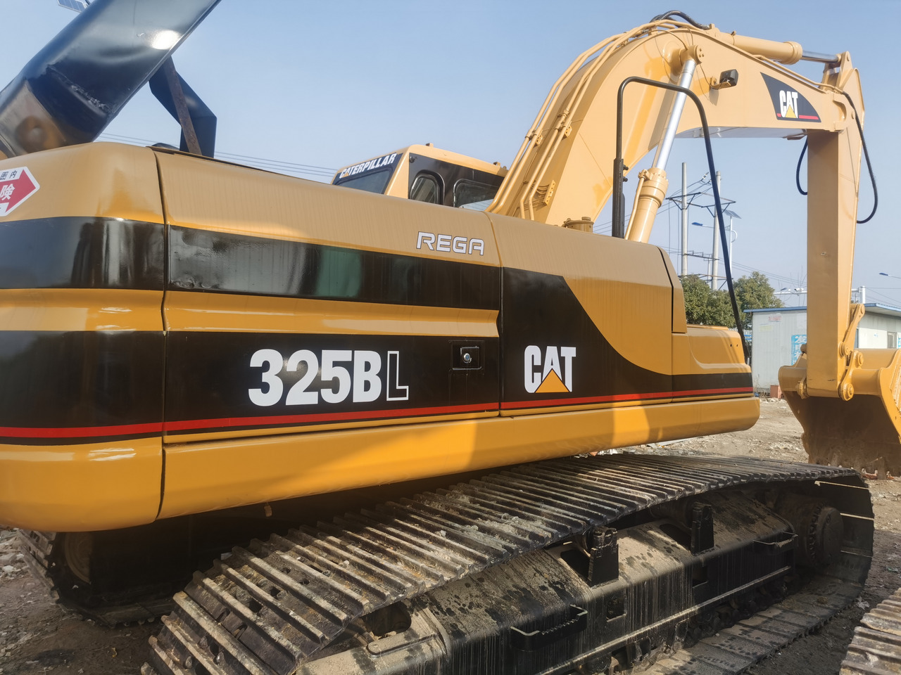 CATERPILLAR 325B - Kāpurķēžu ekskavators: foto 5 CATERPILLAR 325B - Kāpurķēžu ekskavators: foto 5