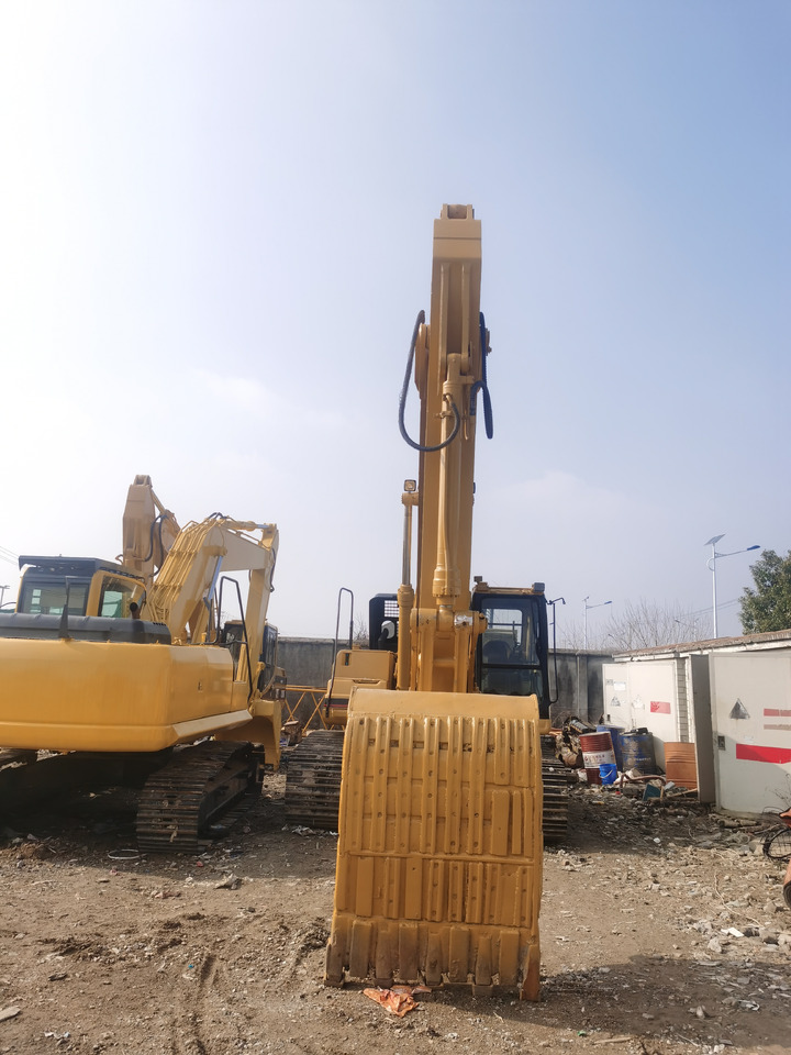 CATERPILLAR 325B - Kāpurķēžu ekskavators: foto 2 CATERPILLAR 325B - Kāpurķēžu ekskavators: foto 2