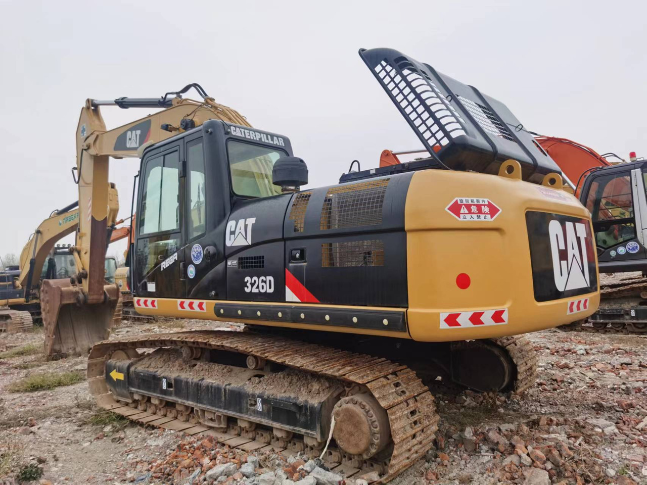 CATERPILLAR 326D - Kāpurķēžu ekskavators: foto 4 CATERPILLAR 326D - Kāpurķēžu ekskavators: foto 4