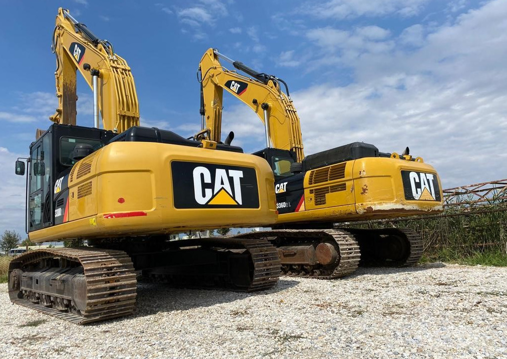 CATERPILLAR 330D2L - Kāpurķēžu ekskavators: foto 2 CATERPILLAR 330D2L - Kāpurķēžu ekskavators: foto 2