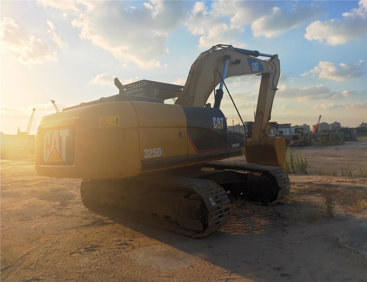 CATERPILLAR Crawler Excavator 325D Good Condition - Kāpurķēžu ekskavators: foto 5 CATERPILLAR Crawler Excavator 325D Good Condition - Kāpurķēžu ekskavators: foto 5