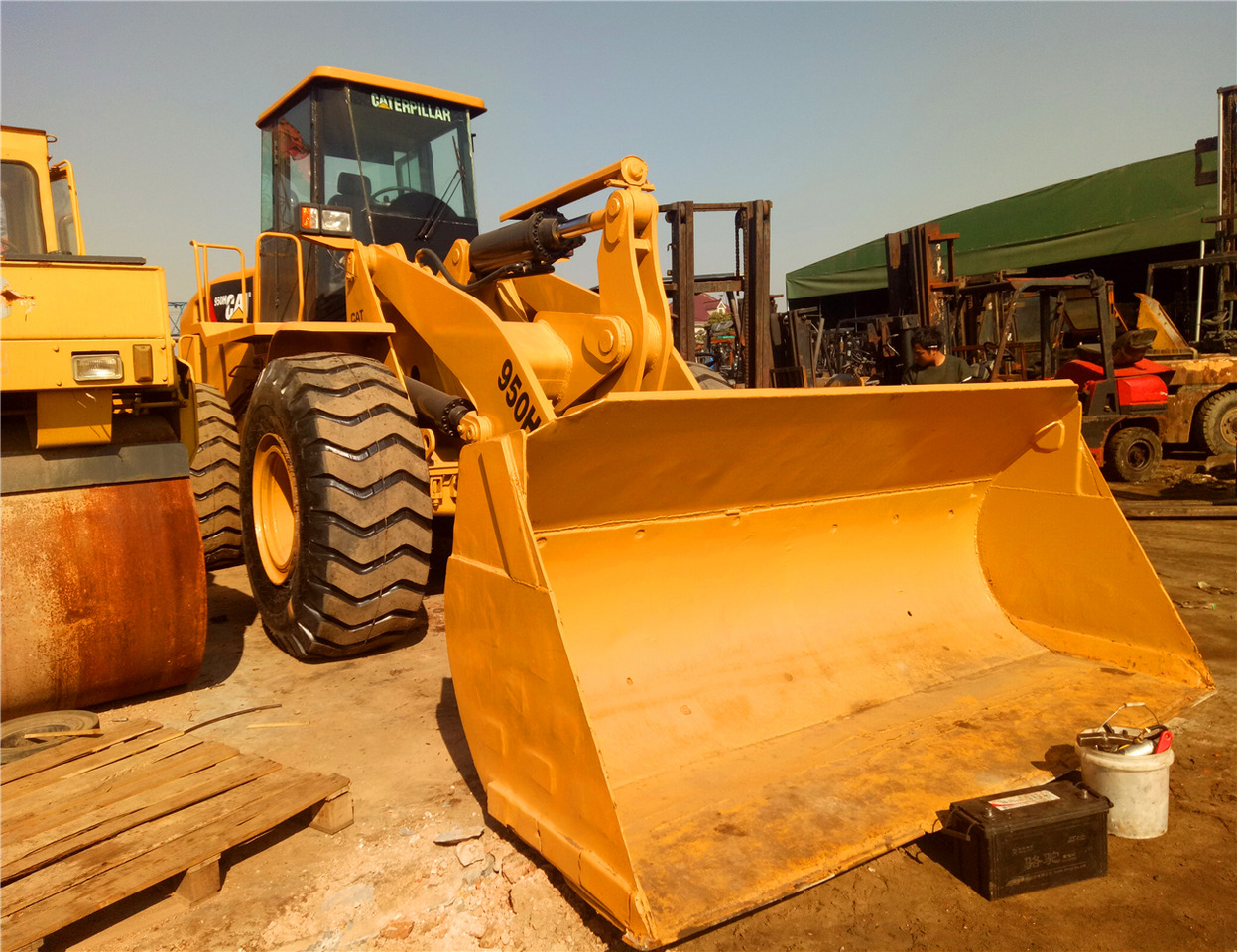 CATERPILLAR Wheel Loader 950H Click Here for Discount - Riteņu iekrāvējs: foto 1 CATERPILLAR Wheel Loader 950H Click Here for Discount - Riteņu iekrāvējs: foto 1