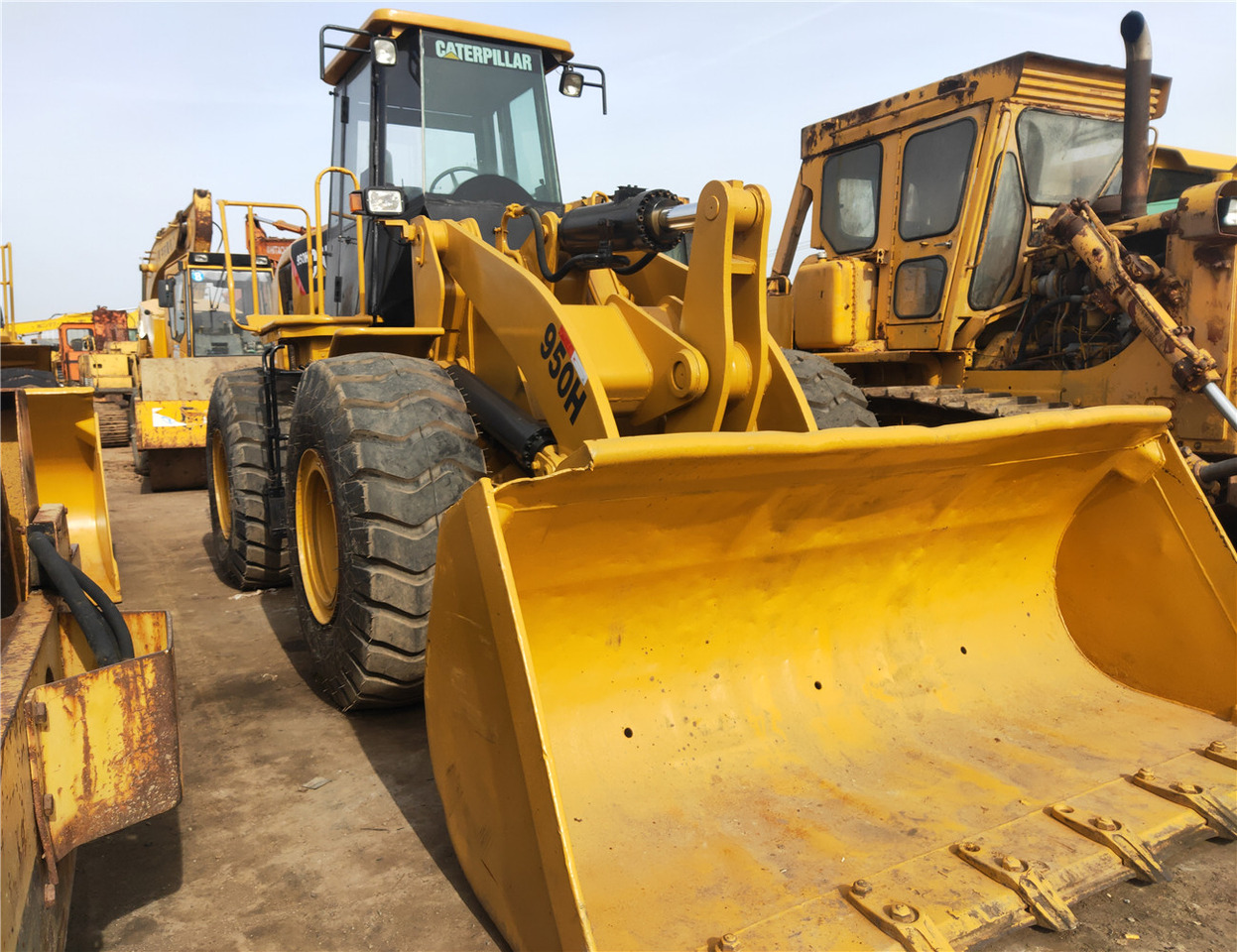 CATERPILLAR Wheel Loader 950H Click Here for Discount - Riteņu iekrāvējs: foto 5 CATERPILLAR Wheel Loader 950H Click Here for Discount - Riteņu iekrāvējs: foto 5