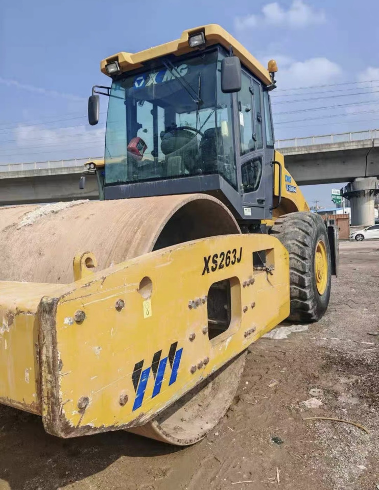 XCMG XCMG XS263J Original Road Roller Negotiable - Celtniecības tehnika: foto 3 XCMG XCMG XS263J Original Road Roller Negotiable - Celtniecības tehnika: foto 3