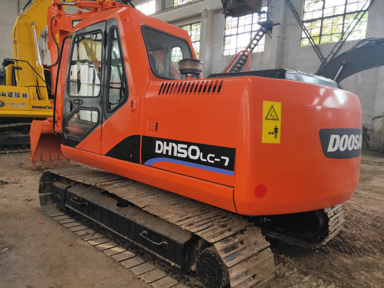 DOOSAN DH150LC-7 - Kāpurķēžu ekskavators: foto 4 DOOSAN DH150LC-7 - Kāpurķēžu ekskavators: foto 4