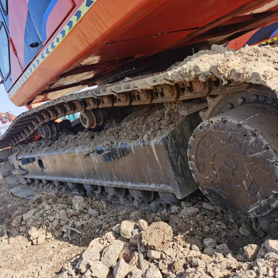 DOOSAN DH220LC-7 - Kāpurķēžu ekskavators: foto 5 DOOSAN DH220LC-7 - Kāpurķēžu ekskavators: foto 5
