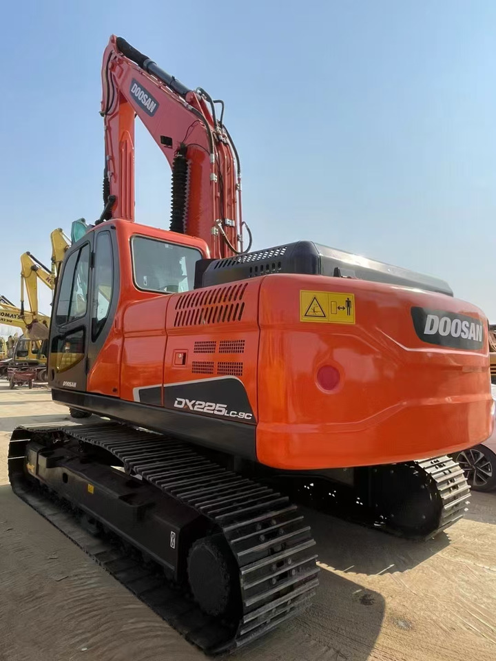DOOSAN DH225L-9C - Kāpurķēžu ekskavators: foto 5 DOOSAN DH225L-9C - Kāpurķēžu ekskavators: foto 5