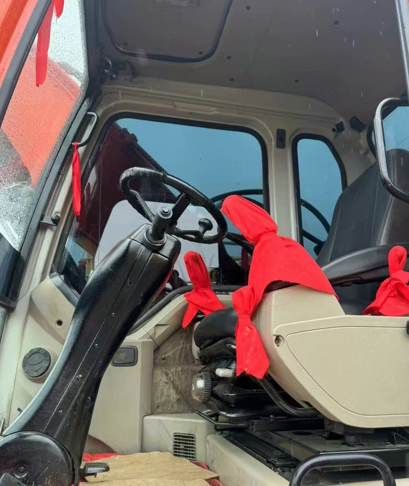 DOOSAN DX150W Wheel Excavator Good Condition - Riteņu ekskavators: foto 4 DOOSAN DX150W Wheel Excavator Good Condition - Riteņu ekskavators: foto 4