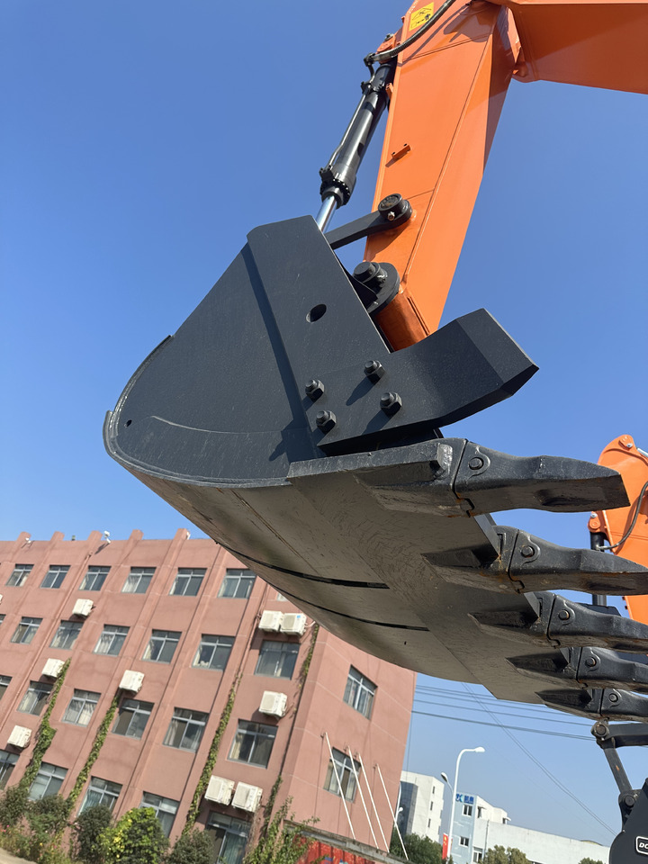 DOOSAN DX205  Crawler excavator Good condition - Kāpurķēžu ekskavators: foto 3 DOOSAN DX205  Crawler excavator Good condition - Kāpurķēžu ekskavators: foto 3