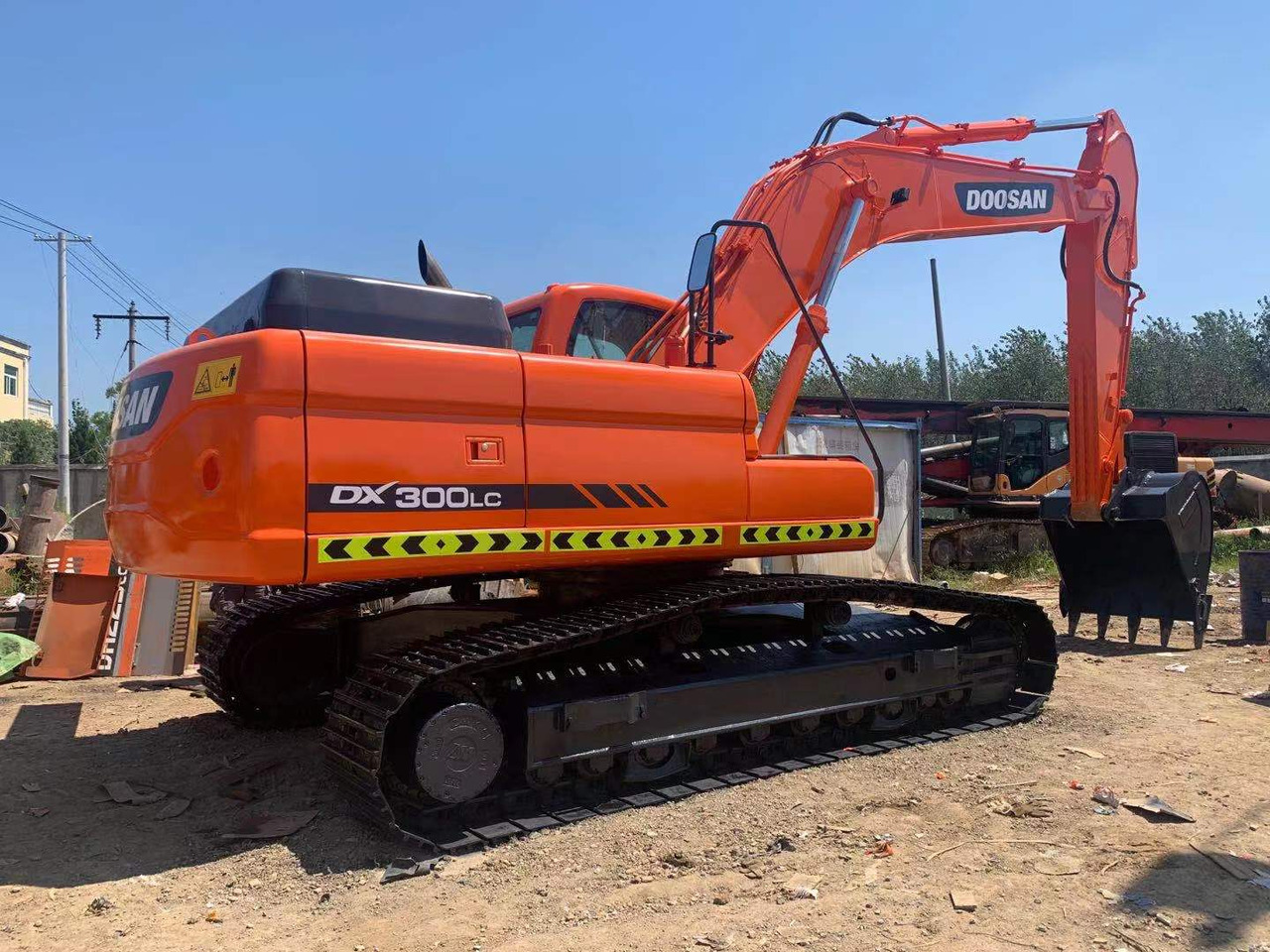 DOOSAN DX300LC - Kāpurķēžu ekskavators: foto 2 DOOSAN DX300LC - Kāpurķēžu ekskavators: foto 2