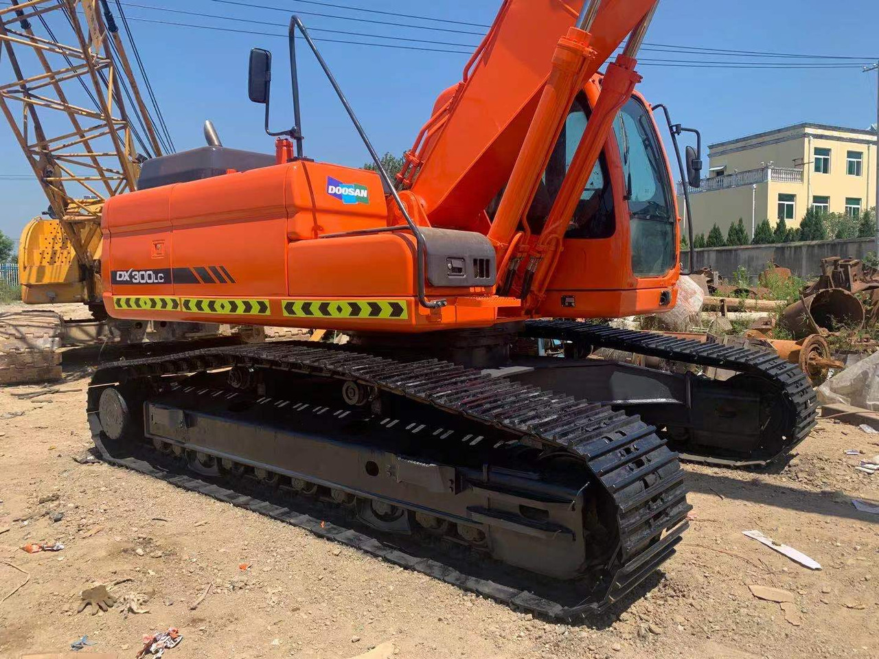DOOSAN DX300LC - Kāpurķēžu ekskavators: foto 2 DOOSAN DX300LC - Kāpurķēžu ekskavators: foto 2