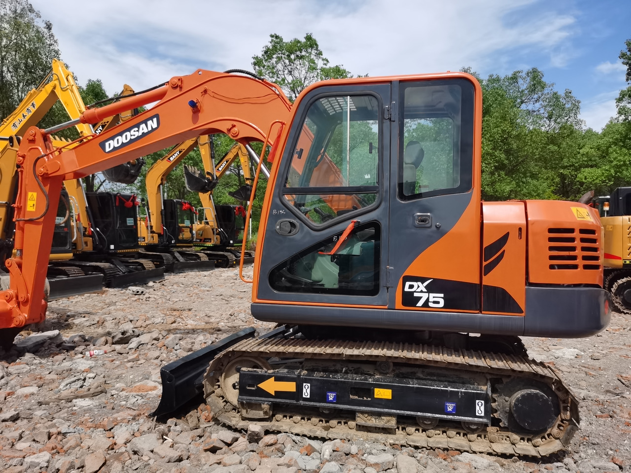 DOOSAN DX75 - Kāpurķēžu ekskavators: foto 5 DOOSAN DX75 - Kāpurķēžu ekskavators: foto 5