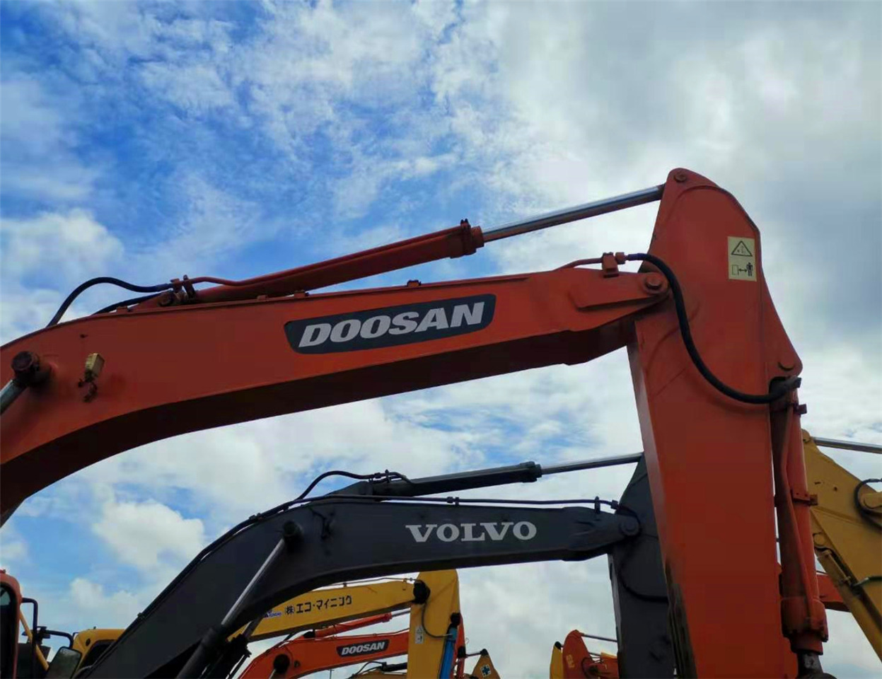 DOOSAN Excavator DH300 Click Here for Discount - Ekskavators: foto 3 DOOSAN Excavator DH300 Click Here for Discount - Ekskavators: foto 3