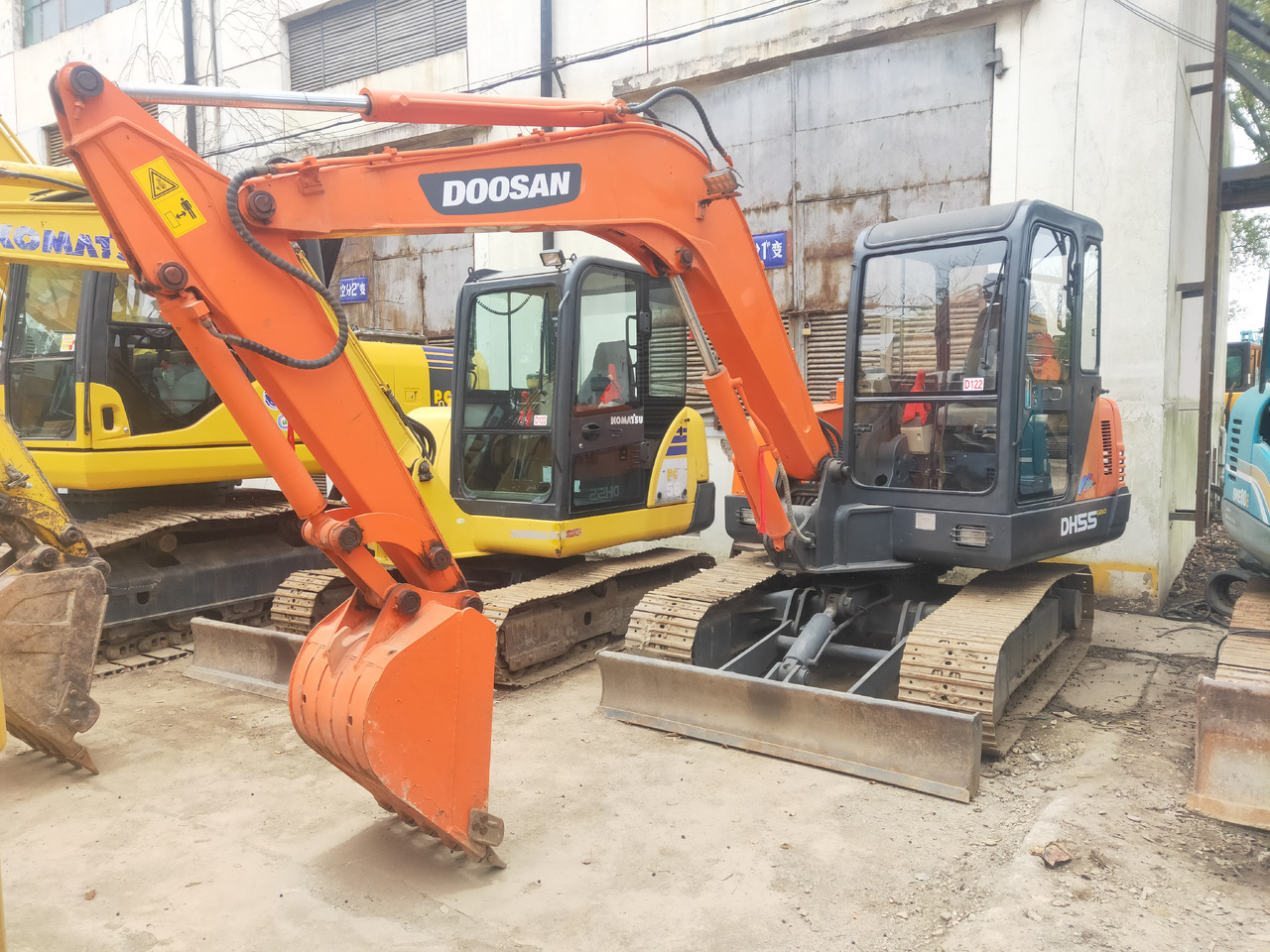 DOOSAN Mini Excavator DH5550 - Mini-ekskavators: foto 1 DOOSAN Mini Excavator DH5550 - Mini-ekskavators: foto 1