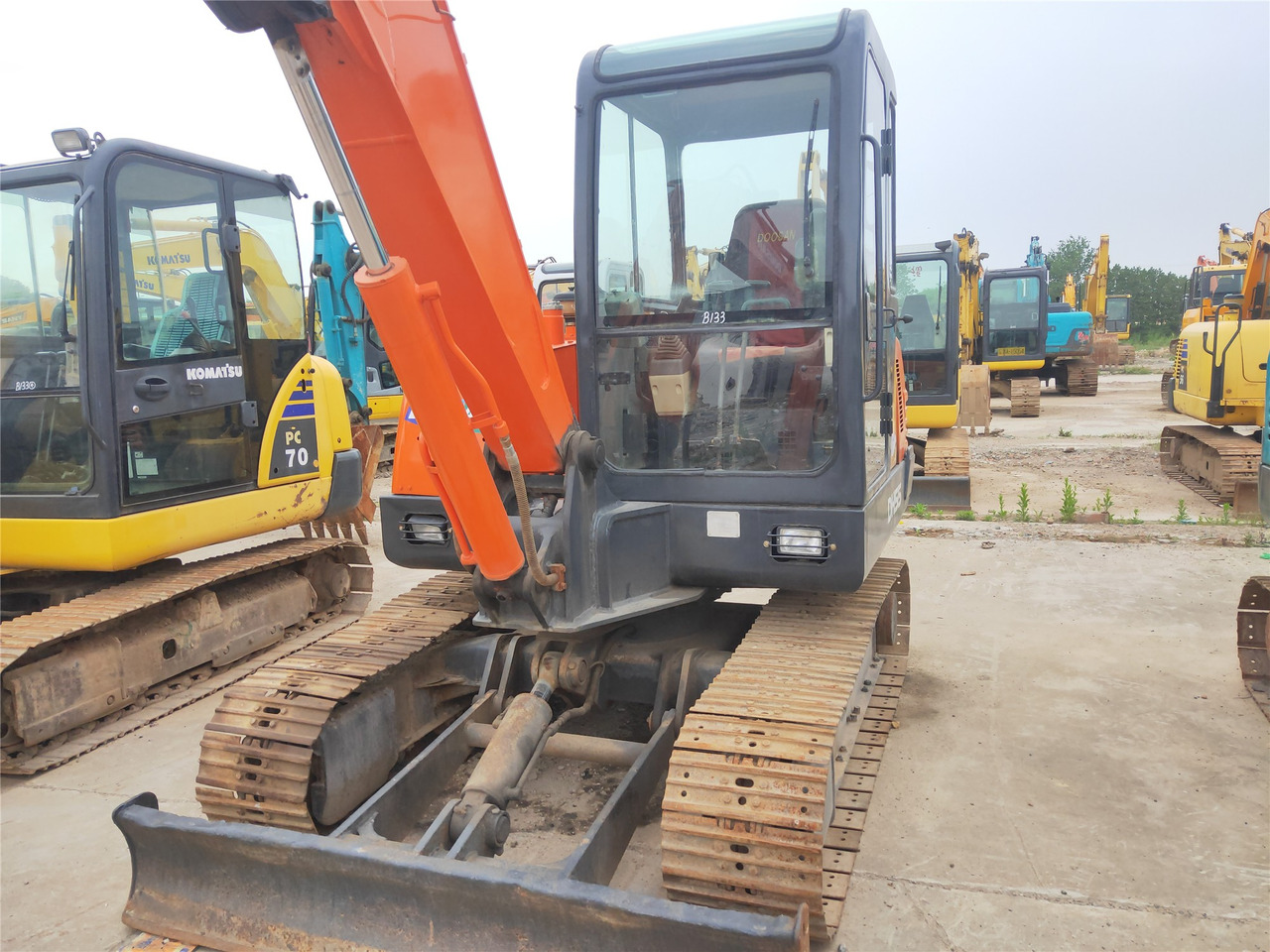 Doosan Crawler Excavator DH55 Good Condition Click for Discount - Kāpurķēžu ekskavators: foto 4 Doosan Crawler Excavator DH55 Good Condition Click for Discount - Kāpurķēžu ekskavators: foto 4