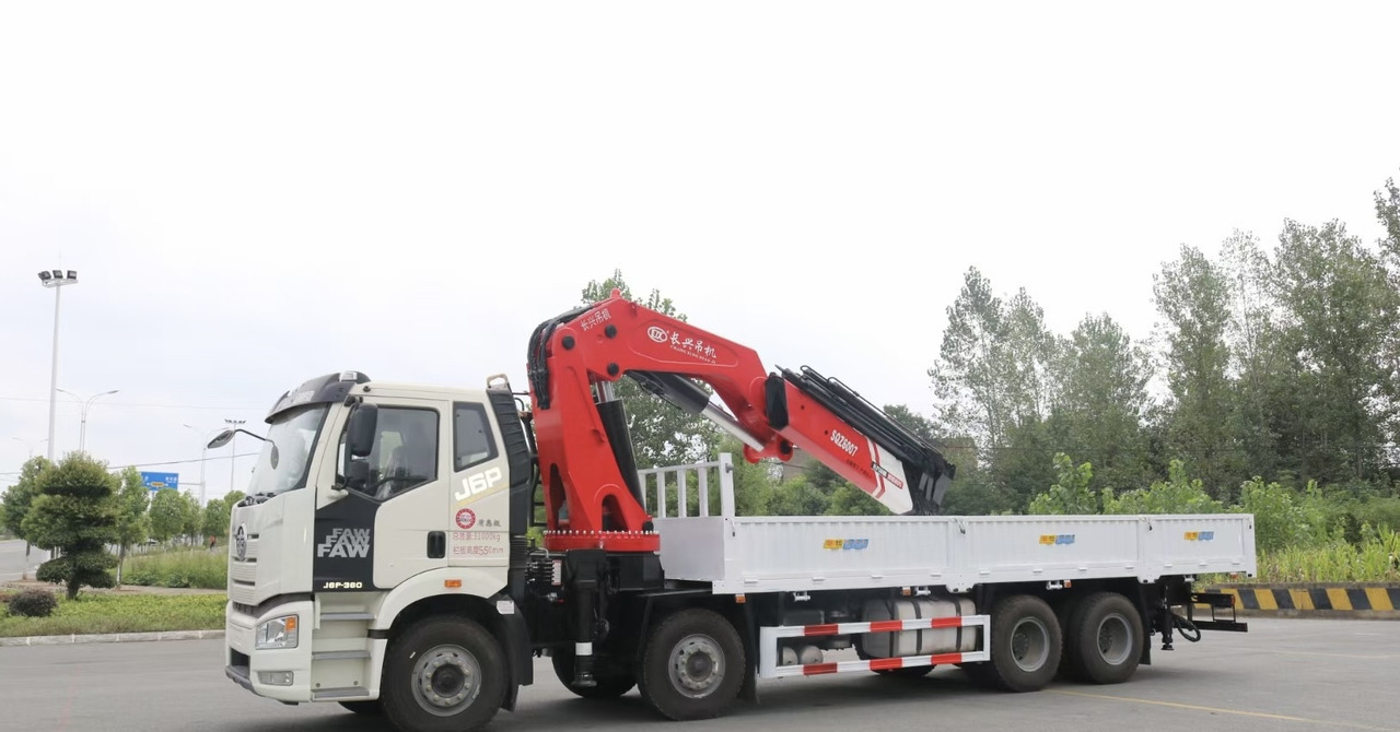 FAW JBP 380hp Crane |Truck Excellent Condition - Kravas auto ar manipulatoru: foto 3 FAW JBP 380hp Crane |Truck Excellent Condition - Kravas auto ar manipulatoru: foto 3